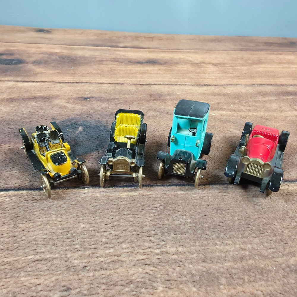 Tootsietoy Diecast Cars Kids OS Multi Fair Classic Series Vintage Set of 4 USA